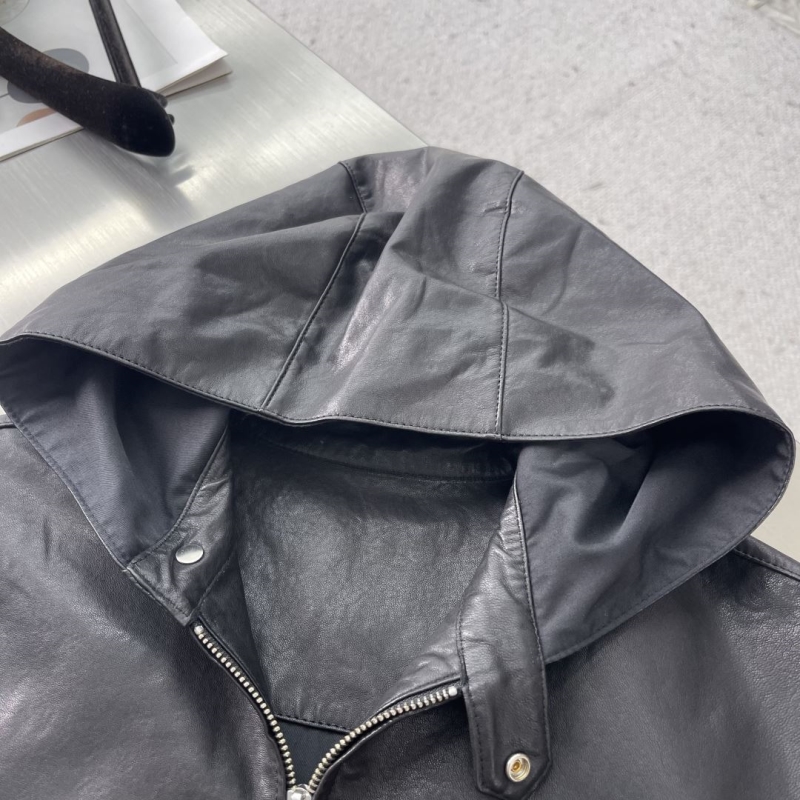 Pra*a outwear
